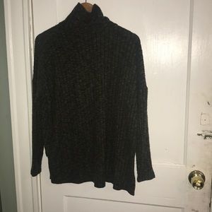American eagle turtleneck dark green sweater